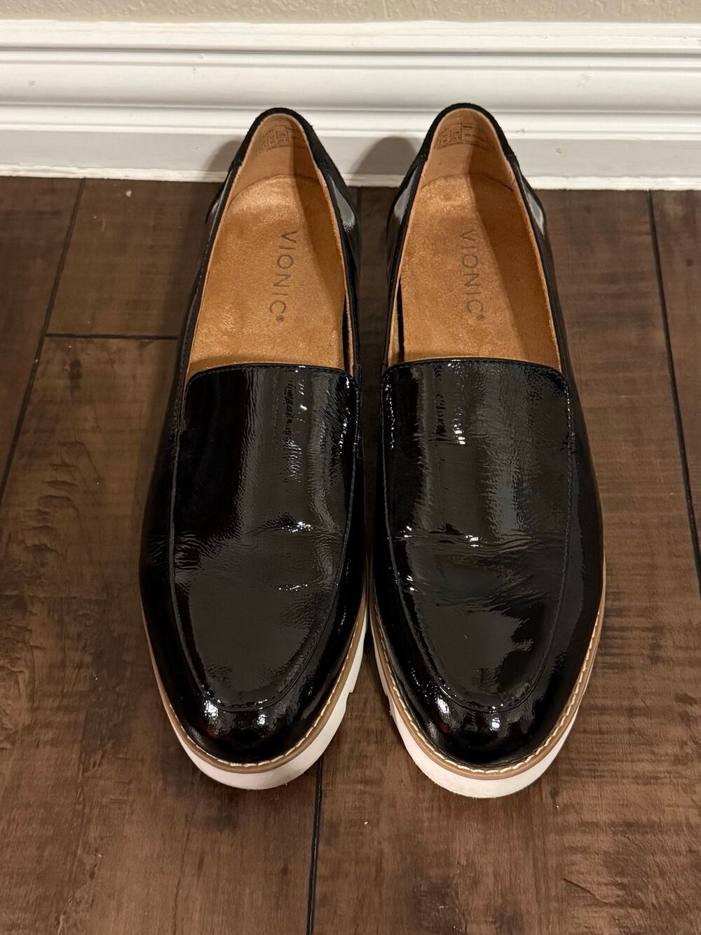 Vionic Kensley Patent Leather Loafer